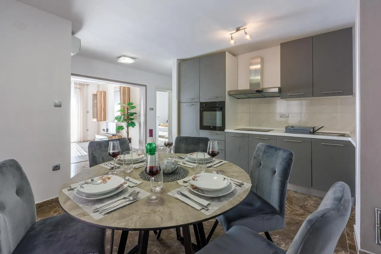 Apartment Paula Jadranovo